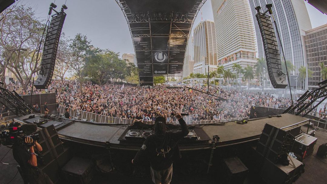 Toronto Clubs Kill The Noise at The Axis Club Toronto